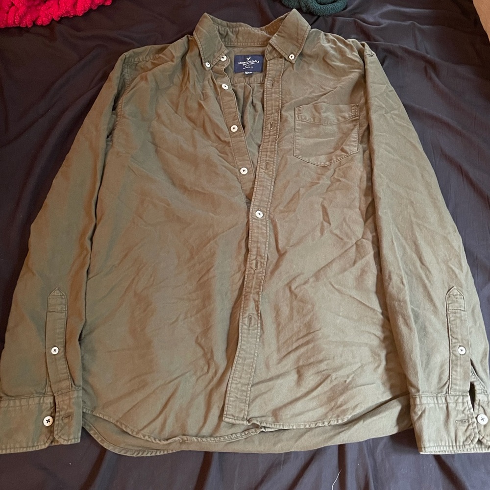 American Eagle Long Sleeve Button Up